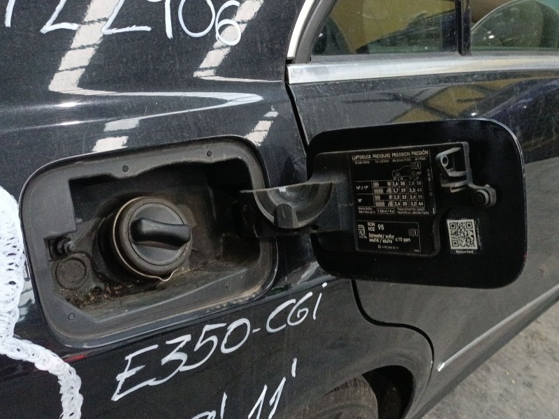 Recambio de tapa exterior combustible para mercedes-benz clase e (w212) e 350 cgi (212.057) referencia OEM IAM   