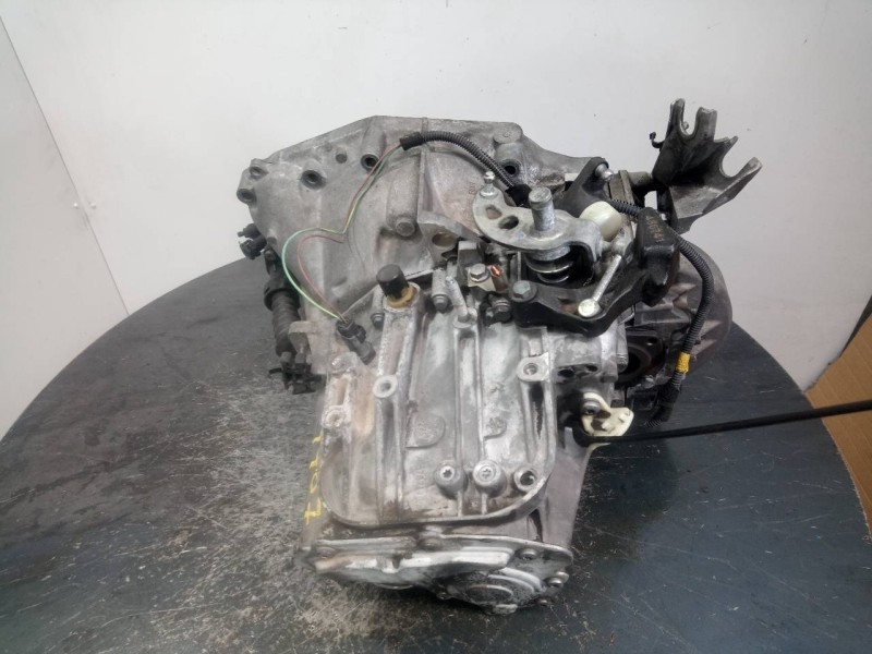 Recambio de caja cambios para peugeot 308 sw premium referencia OEM IAM 20MB26  M1-B2-46