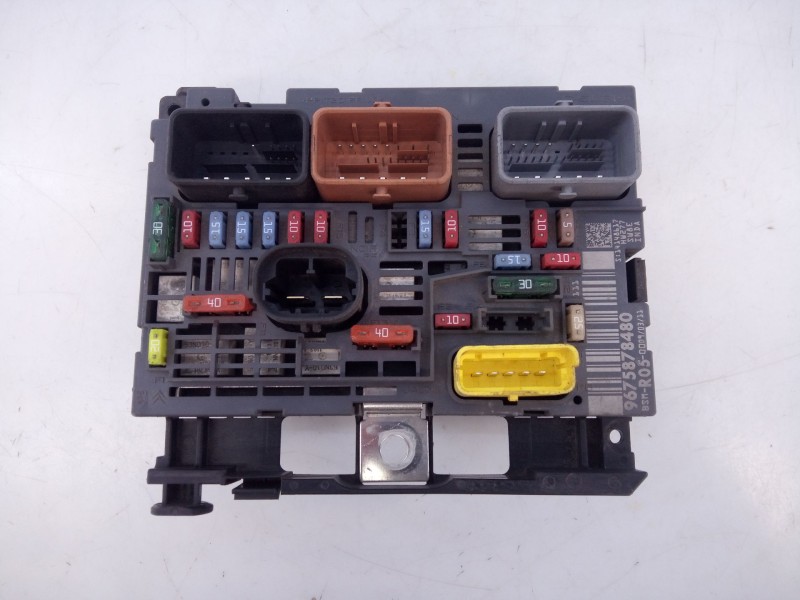 Recambio de caja reles / fusibles para peugeot 308 i (4a_, 4c_) 1.6 hdi referencia OEM IAM 9675878480  E3-B2-23-1