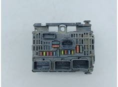 CAJA RELES / FUSIBLES S118983001J E3-B2-31-3