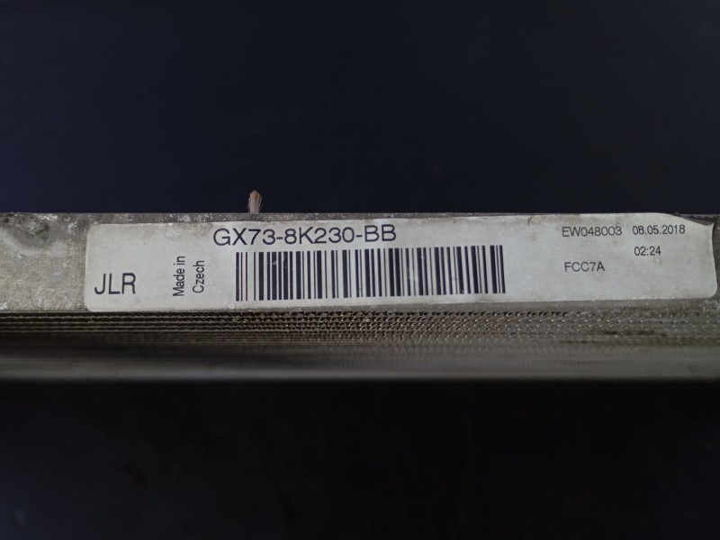 Recambio de intercooler para land rover range rover velar referencia OEM IAM GX738K230BB  P2-A11-1