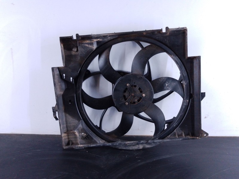 Recambio de electroventilador para bmw x1 (e84) xdrive 18 d referencia OEM IAM 67327588974  P2-B8-15
