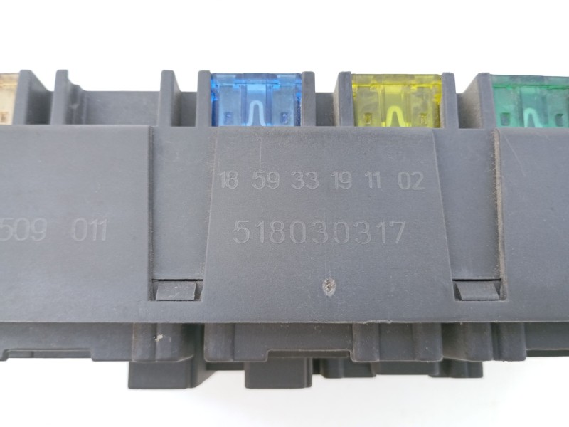 Recambio de caja reles / fusibles para mini mini (r50,r53) cooper referencia OEM IAM 518030317  E3-A2-26-3