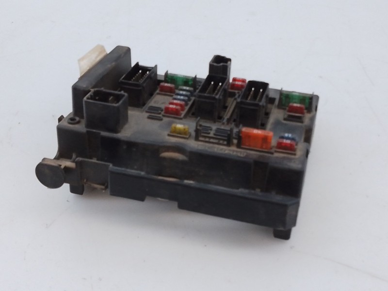 Recambio de caja reles / fusibles para peugeot 307 (3a/c) 2.0 16v referencia OEM IAM   