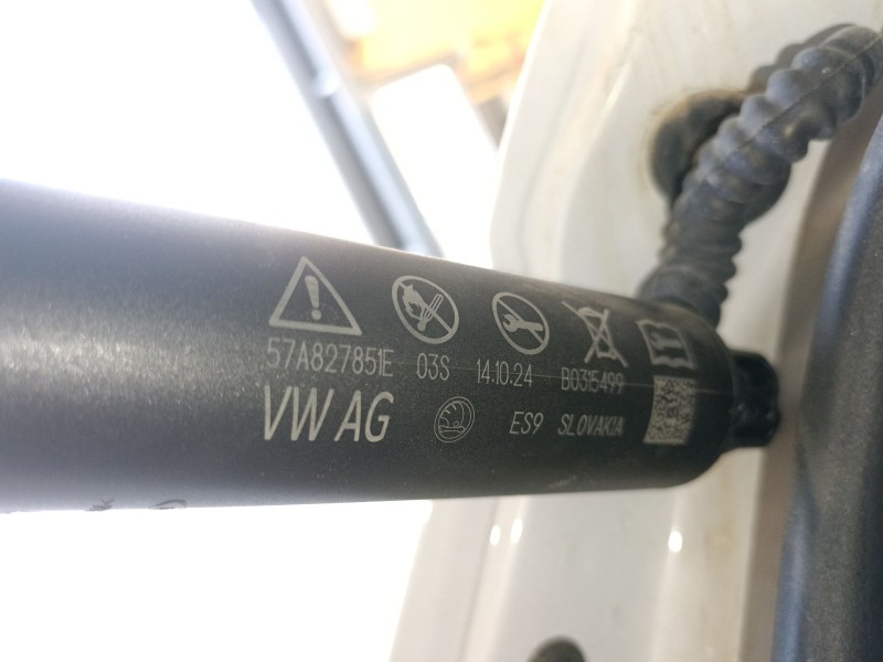 Recambio de amortiguador porton trasero izquierdo para skoda karoq 2.0 tdi nu7 referencia OEM IAM 57A827851E  