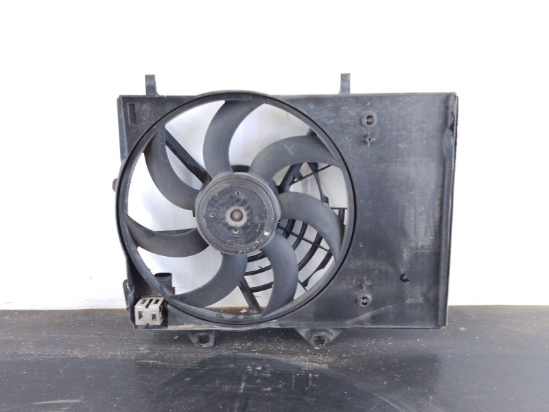Recambio de electroventilador para peugeot 208 active referencia OEM IAM 9801666680  P2-B8-5