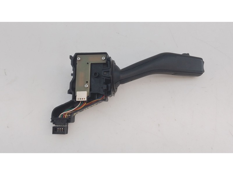 Recambio de mando intermitentes para seat leon (1p1) 2.0 tdi referencia OEM IAM 1K0953513A  E2-A1-3-5