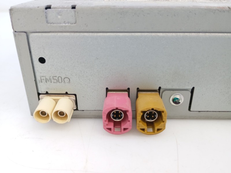 Recambio de sistema de audio/ radio usb para volkswagen golf vii lim. (bq1) sport referencia OEM IAM 5G0035819A 5G0919605 E2-A1-