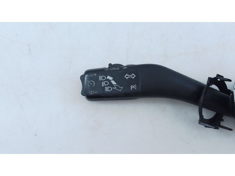 Recambio de mando intermitentes para seat leon (1p1) 1.9 tdi referencia OEM IAM   E2-A1-5-1
