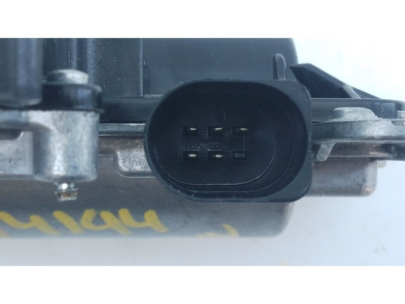 Recambio de motor cierre centralizado porton para volkswagen tiguan (ad1, ax1) 2.0 tdi referencia OEM IAM 3G0827887A  E1-B6-48-1