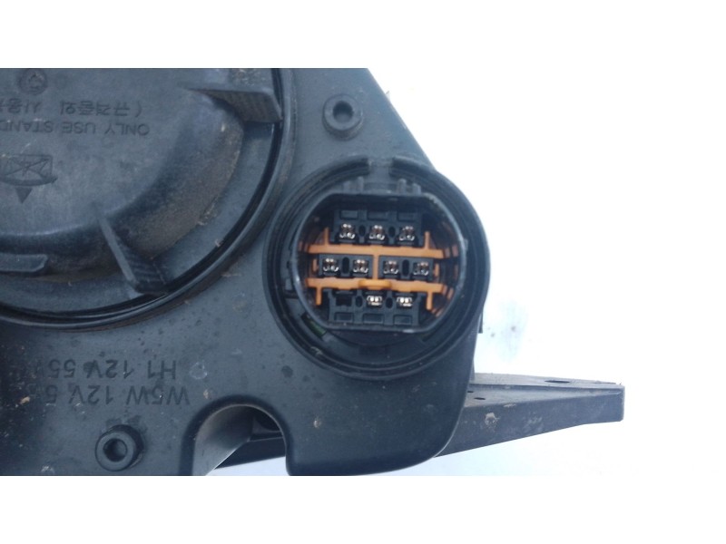 Recambio de faro derecho para ssangyong tivoli 1.2 referencia OEM IAM ZGM92101080 R009L10YAHM 