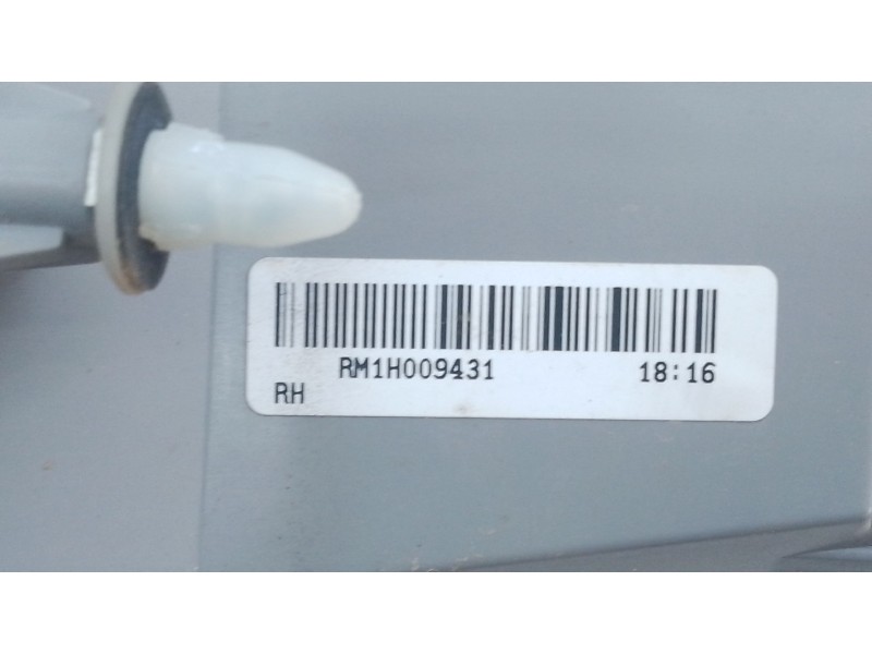 Recambio de piloto trasero derecho para ssangyong tivoli 1.2 referencia OEM IAM   