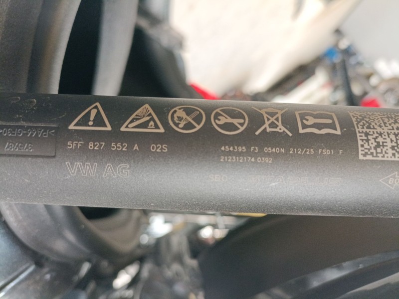 Recambio de amortiguador porton trasero derecho para cupra formentor (kmp) 1.5 tsi referencia OEM IAM 5FF827552A  
