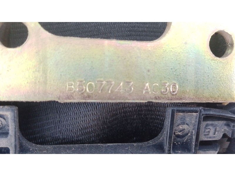 Recambio de cinturon seguridad trasero izquierdo para renault trafic referencia OEM IAM   E1-A1-40-2