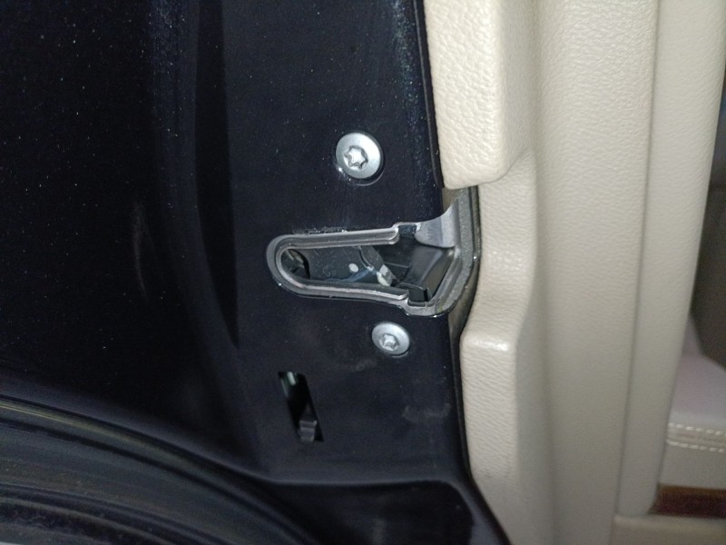 Recambio de cerradura puerta trasera izquierda para mercedes-benz clase e (w212) e 350 cgi (212.057) referencia OEM IAM   