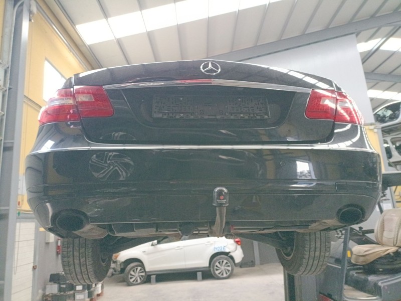 Recambio de paragolpes trasero para mercedes-benz clase e (w212) e 350 cgi (212.057) referencia OEM IAM   