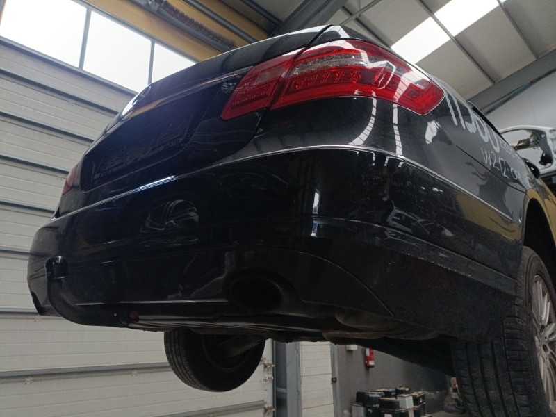 Recambio de paragolpes trasero para mercedes-benz clase e (w212) e 350 cgi (212.057) referencia OEM IAM   