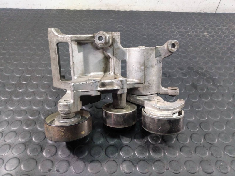 Recambio de tensor correa distribucion para toyota land cruiser (j12) 3.0 turbodiesel referencia OEM IAM   P1-B3-34