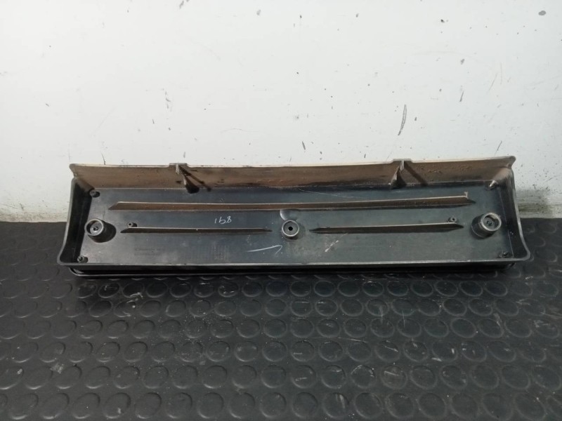 Recambio de portamatriculas para bmw x4 (f26) xdrive 30d referencia OEM IAM 51118059853  P2-A3-32