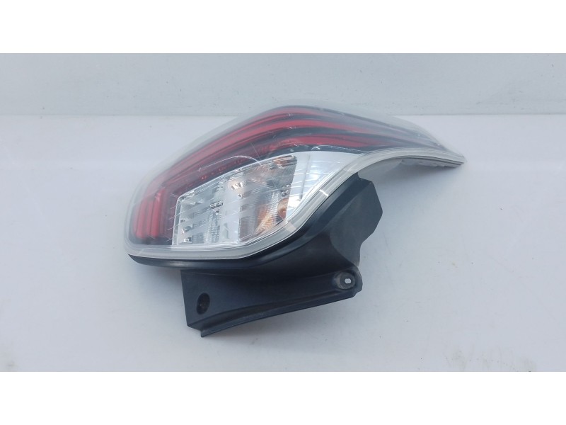 Recambio de piloto trasero izquierdo para ssangyong tivoli 1.2 referencia OEM IAM   