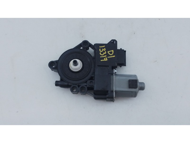 Recambio de motor elevalunas delantero izquierdo para kia ceed (cd) 1.4 t-gdi referencia OEM IAM 82450J7010  E2-B5-9-2