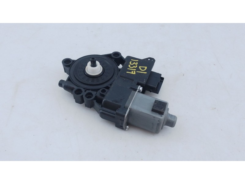 Recambio de motor elevalunas delantero izquierdo para kia ceed (cd) 1.4 t-gdi referencia OEM IAM 82450J7010  E2-B5-9-2