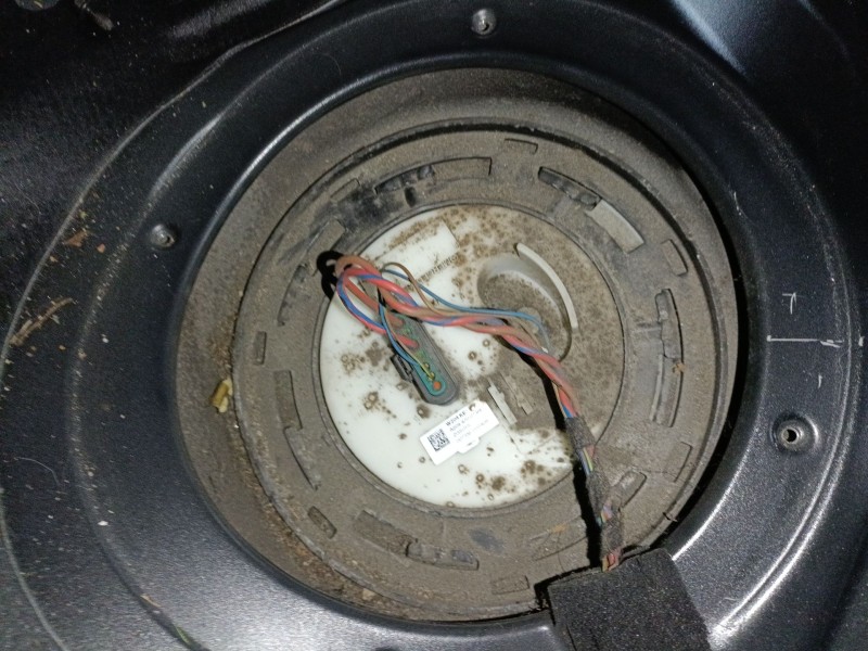 Recambio de aforador para mercedes-benz clase e (w212) e 350 cgi (212.057) referencia OEM IAM A2044700794  