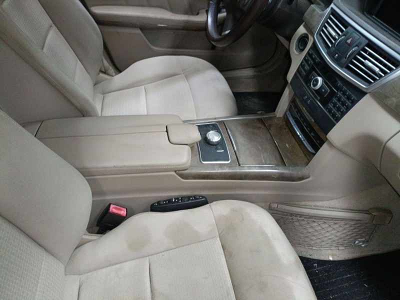 Recambio de consola central para mercedes-benz clase e (w212) e 350 cgi (212.057) referencia OEM IAM   