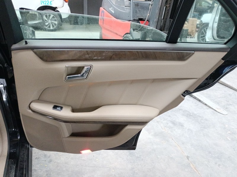 Recambio de guarnecido puerta trasera derecha para mercedes-benz clase e (w212) e 350 cgi (212.057) referencia OEM IAM   