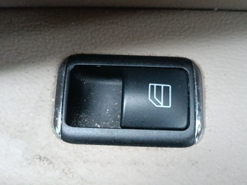 Recambio de mando elevalunas delantero derecho para mercedes-benz clase e (w212) e 350 cgi (212.057) referencia OEM IAM   