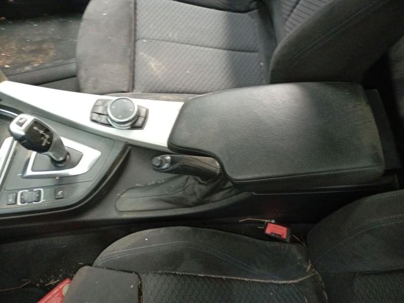 Recambio de consola central para bmw 3 (f30, f80) 318 d referencia OEM IAM   