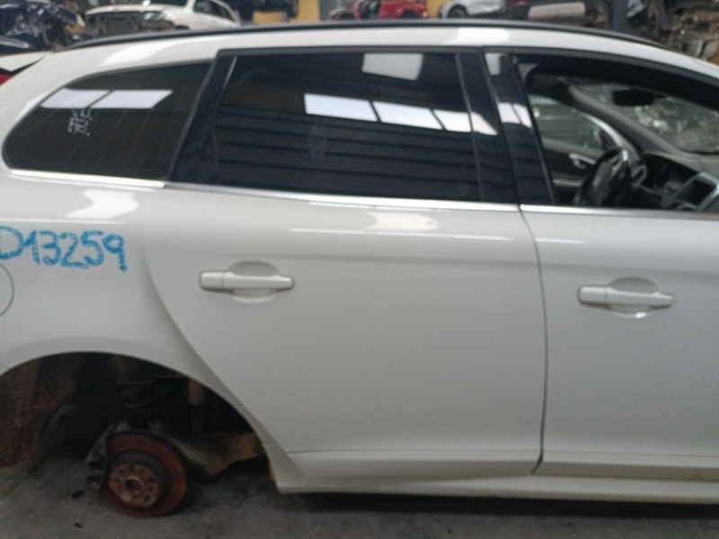 Recambio de puerta trasera derecha para volvo xc60 i suv (156) d3 referencia OEM IAM   