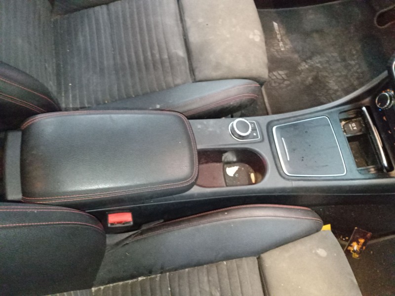 Recambio de consola central para mercedes-benz clase a (w176) a 200 cdi / d (176.008) referencia OEM IAM   