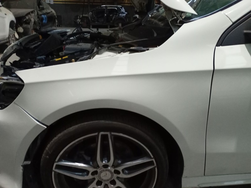 Recambio de aleta delantera izquierda para mercedes-benz clase a (w176) a 200 cdi / d (176.008) referencia OEM IAM   