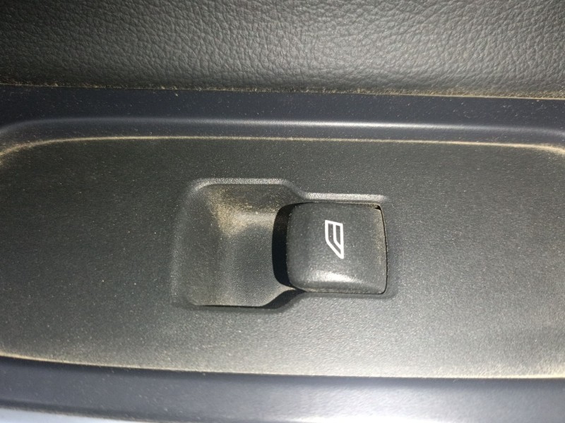 Recambio de mando elevalunas delantero derecho para volvo xc60 i suv (156) d3 referencia OEM IAM   