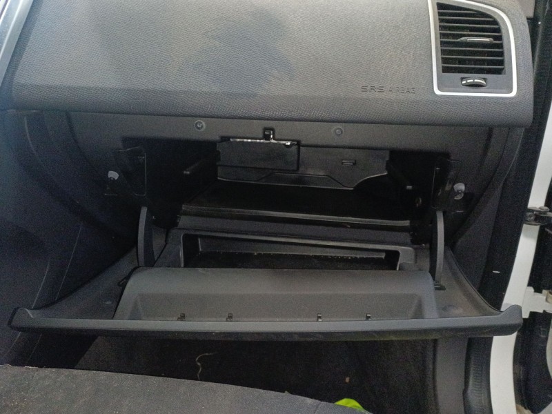 Recambio de guantera para volvo xc60 i suv (156) d3 referencia OEM IAM   