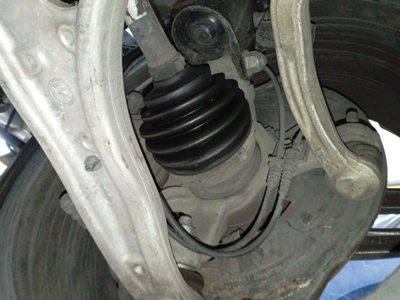 Recambio de mangueta delantera derecha para mercedes-benz clase a (w176) a 200 cdi / d (176.008) referencia OEM IAM   