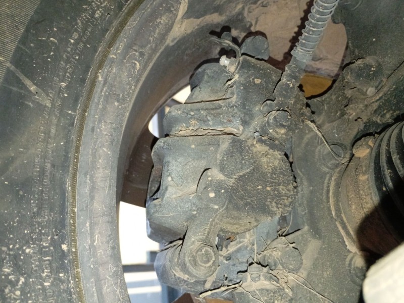 Recambio de pinza freno delantera izquierda para hyundai santa fé ii (cm) 2.2 crdi gls 4x4 referencia OEM IAM   