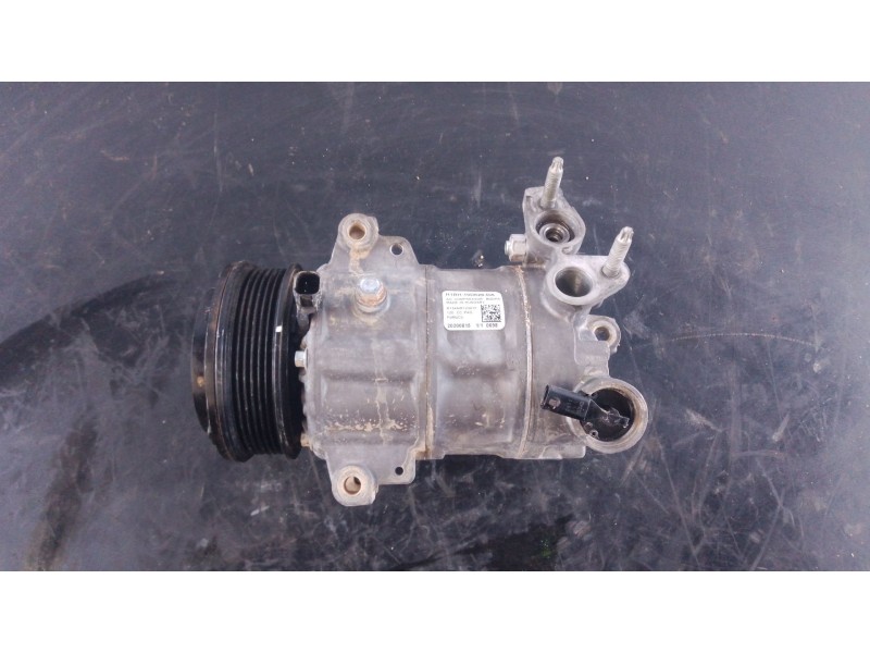 Recambio de compresor aire acondicionado para ford fiesta vii (hj, hf) 1.1 ti-vct referencia OEM IAM   