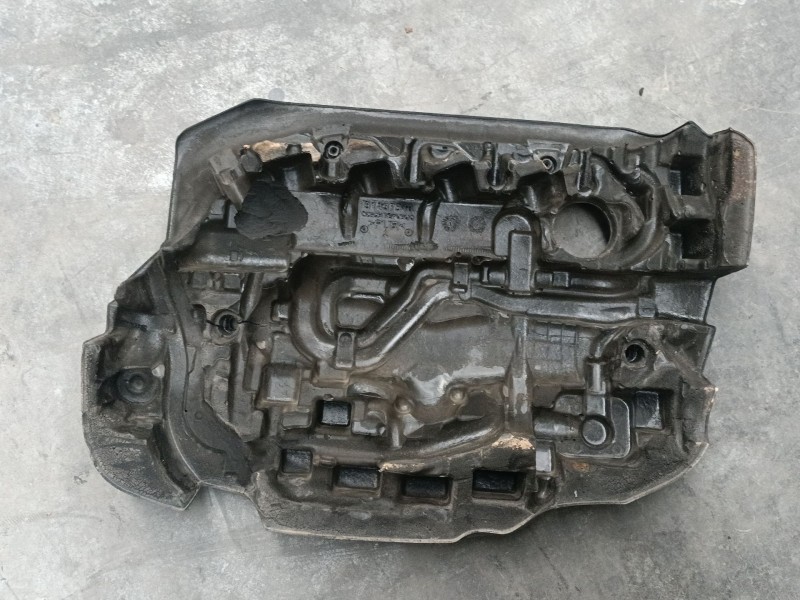 Recambio de tapa motor para volvo xc60 i suv (156) d3 referencia OEM IAM   