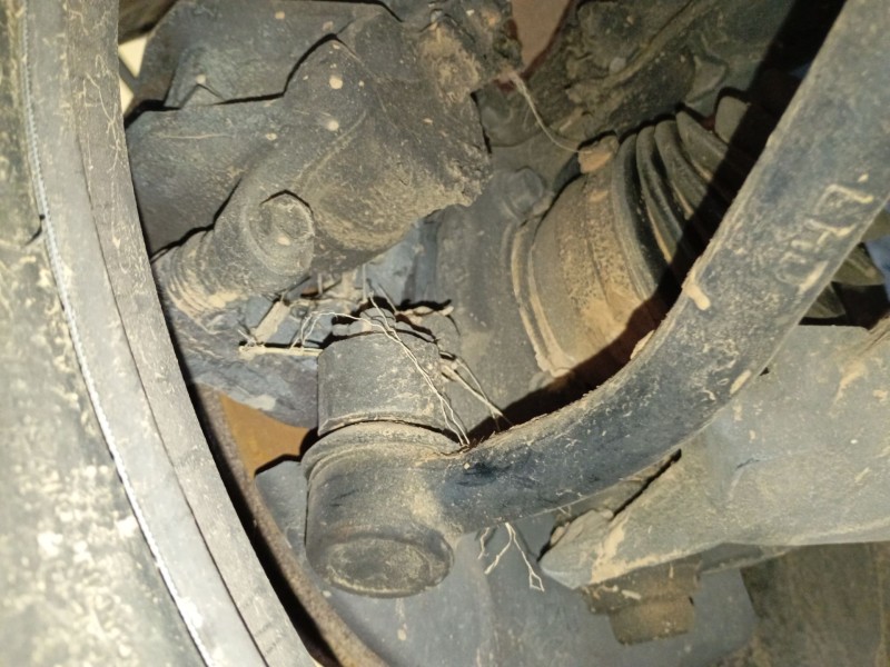 Recambio de mangueta delantera izquierda para hyundai santa fé ii (cm) 2.2 crdi gls 4x4 referencia OEM IAM   