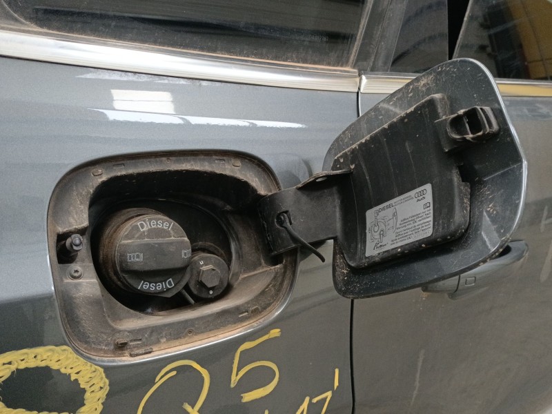 Recambio de tapa exterior combustible para audi q5 (8rb) 2.0 tdi quattro referencia OEM IAM   