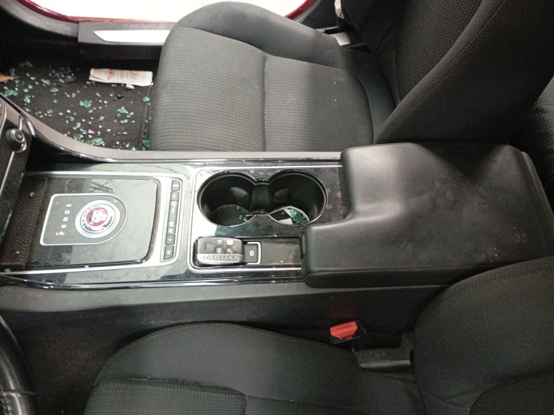 Recambio de consola central para jaguar xe (x760) 2.0 d referencia OEM IAM   
