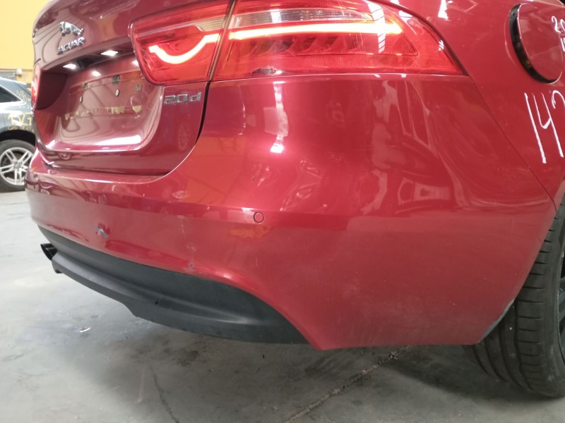 Recambio de paragolpes trasero para jaguar xe (x760) 2.0 d referencia OEM IAM   