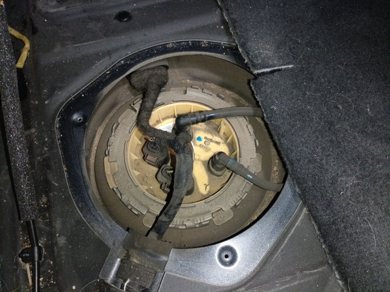 Recambio de aforador para audi q5 (8rb) 2.0 tdi quattro referencia OEM IAM   