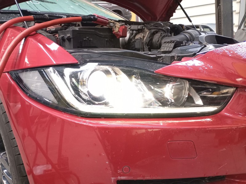 Recambio de faro derecho xenon para jaguar xe (x760) 2.0 d referencia OEM IAM   