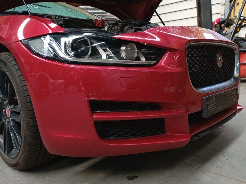 Recambio de paragolpes delantero para jaguar xe (x760) 2.0 d referencia OEM IAM   