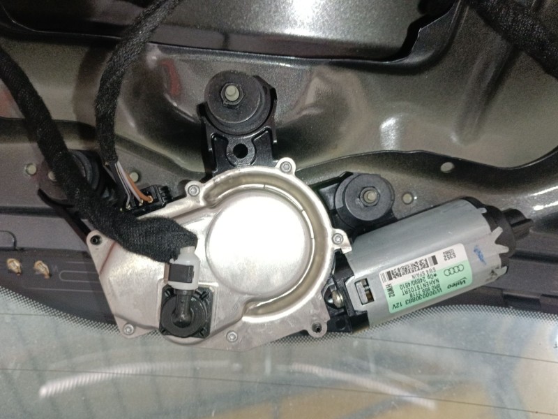 Recambio de motor limpia trasero para audi q5 (8rb) 2.0 tdi quattro referencia OEM IAM   