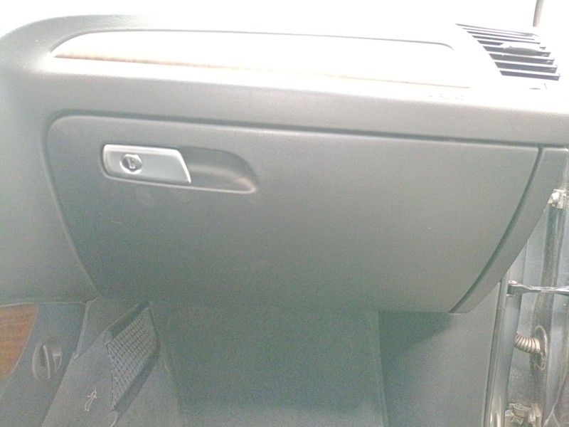 Recambio de guantera para audi q5 (8rb) 2.0 tdi quattro referencia OEM IAM   