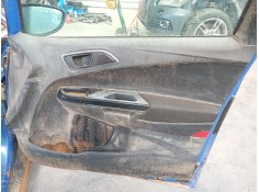 GUARNECIDO PUERTA DELANTERA DERECHA 